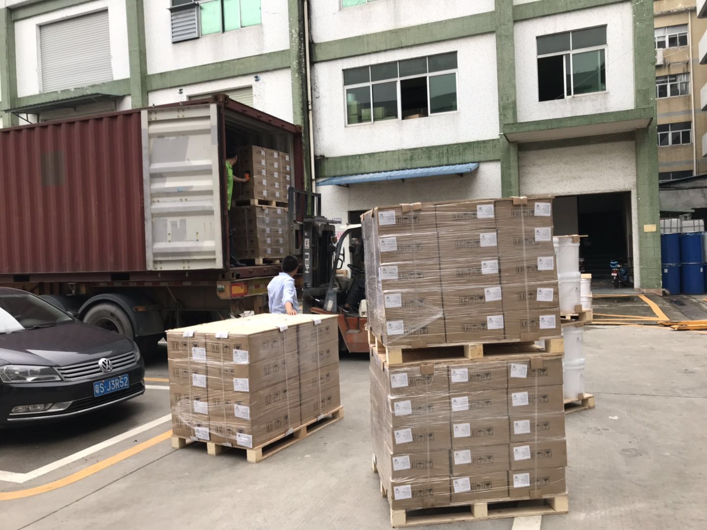 奮戰(zhàn)半月，液體硅膠準(zhǔn)時(shí)出貨